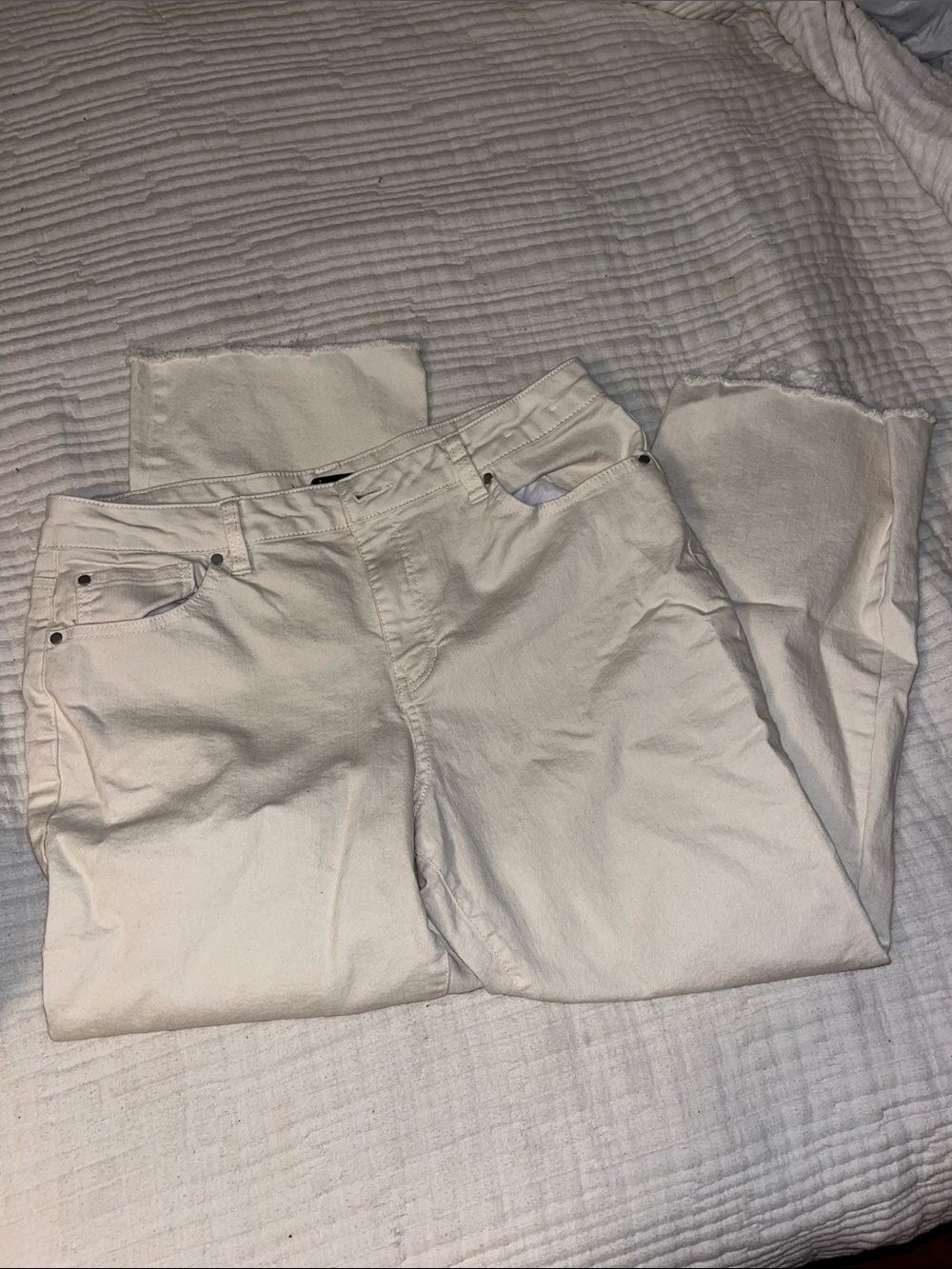 d. jeans White Women's Ankle Crop Jeans